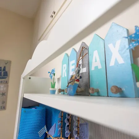 Take Me To The Sea - Beachfront, Starlink Appartement Polychrono