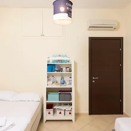 Take Me To The Sea - Beachfront, Starlink